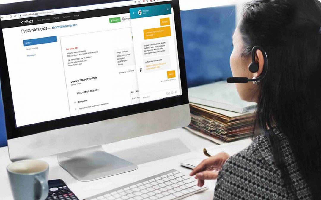 utilisatrice de Tolteck qui contacte le support illimité du logiciel via le chat de l'application